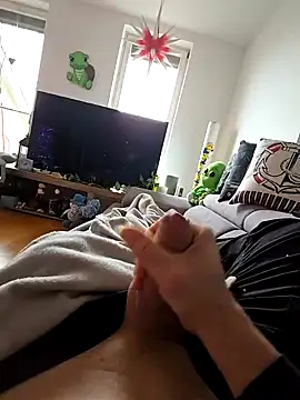 Snapshot of lovebbwgirly chatting on 12/27/24, 12:45 lovebbwgirly online show from 12/27/24, 12:45