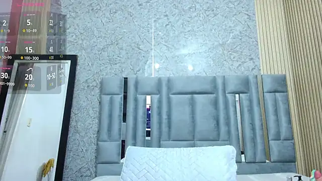 veronicaroose  online show from 12/18/25, 12:44