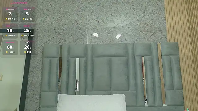 veronicaroose  online show from 03/31/26, 12:27