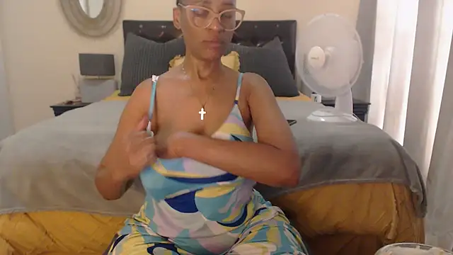 Snapshot of Creamyass22 chatting on 12/14/24, 01:16 Creamyass22 online show from 12/14/24, 01:16