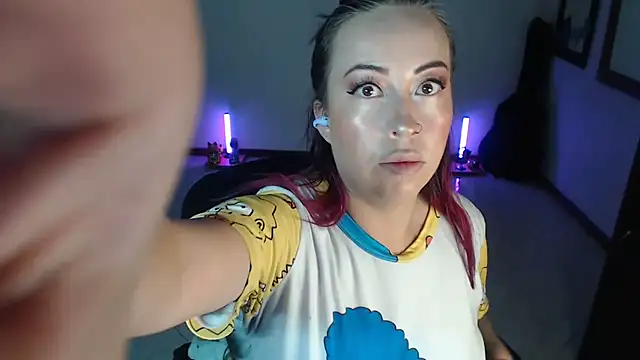 charlottezoe15 online show from 04/19/26, 09:30