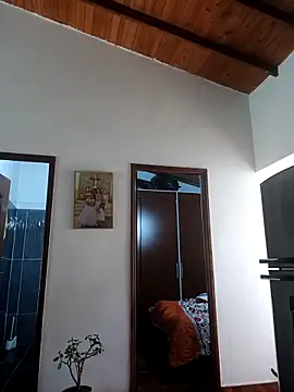 LunaZambrano online show from 03/23/26, 04:11