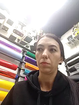 LunaZambrano online show from 04/21/26, 01:42