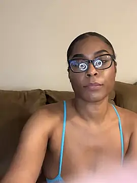 CandyLuxxxx online show from 12/14/24, 08:29