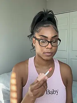 CandyLuxxxx online show from 01/17/25, 06:12