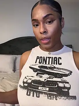 CandyLuxxxx online show from 03/19/25, 10:00