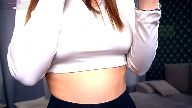 Snapshot of AmmyScotch chatting on 12/15/25, 04:17 AmmyScotch online show from 12/15/25, 04:17