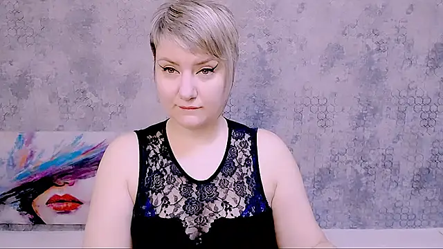 Snapshot of Djullia chatting on 02/01/25, 06:10 Djullia online show from 02/01/25, 06:10
