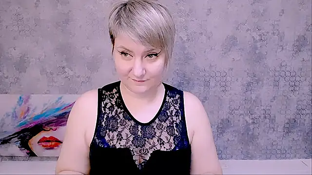 Snapshot of Djullia chatting on 02/14/25, 03:15 Djullia online show from 02/14/25, 03:15