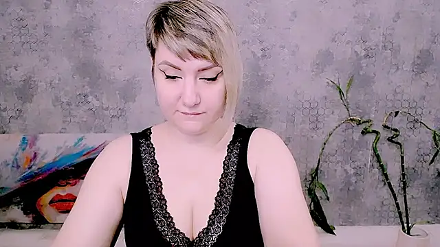 Djullia online show from 05/25/26, 05:57