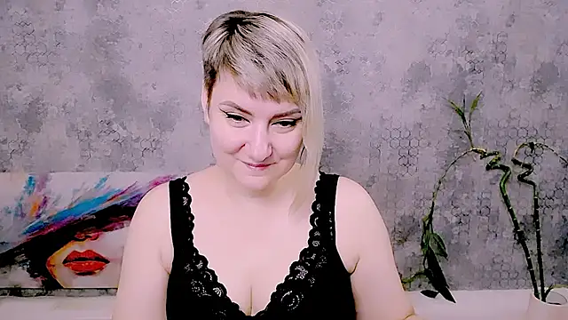 Djullia online show from 07/12/26, 05:09