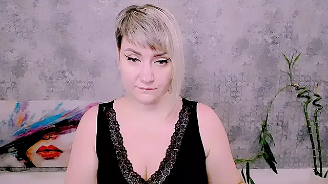 Djullia online show from 07/20/26, 05:55