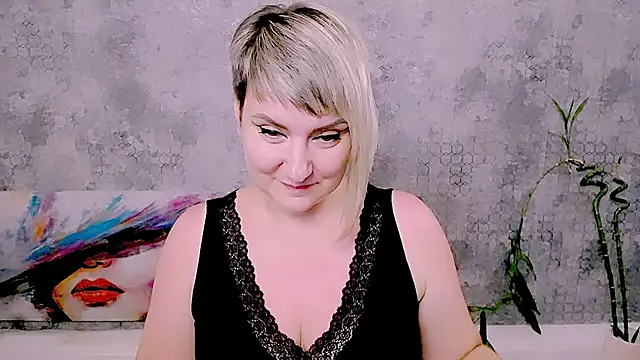 Djullia online show from 07/20/26, 10:39
