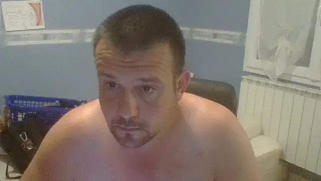 manubm03 online show from 09/21/25, 07:32