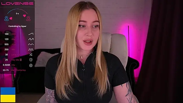 Snapshot of ArolinaNight chatting on 12/01/24, 09:26 ArolinaNight online show from 12/01/24, 09:26