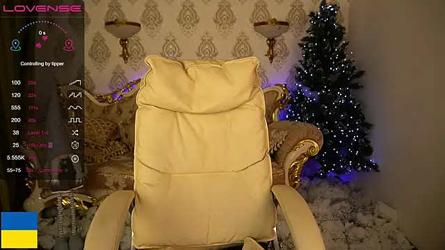 Snapshot of ArolinaNight chatting on 12/29/24, 05:21 ArolinaNight online show from 12/29/24, 05:21