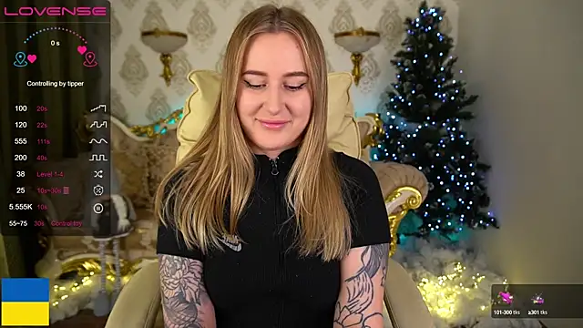 Snapshot of ArolinaNight chatting on 01/14/25, 12:22 ArolinaNight online show from 01/14/25, 12:22