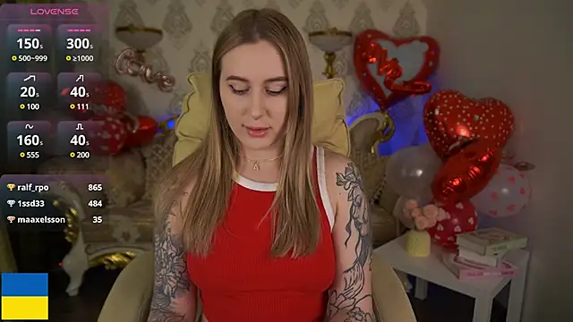 Snapshot of ArolinaNight chatting on 02/15/25, 01:10 ArolinaNight online show from 02/15/25, 01:10