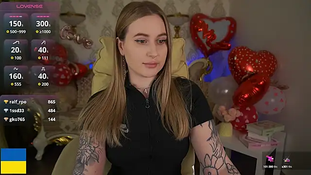 Snapshot of ArolinaNight chatting on 02/15/25, 07:16 ArolinaNight online show from 02/15/25, 07:16