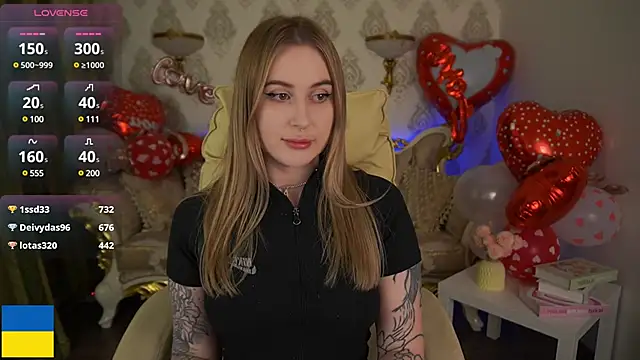 Snapshot of ArolinaNight chatting on 02/16/25, 12:52 ArolinaNight online show from 02/16/25, 12:52