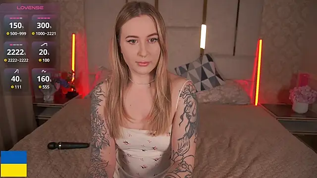 Snapshot of ArolinaNight chatting on 03/08/25, 09:08 ArolinaNight online show from 03/08/25, 09:08