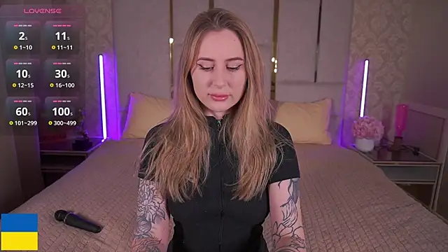 Snapshot of ArolinaNight chatting on 03/22/25, 09:53 ArolinaNight online show from 03/22/25, 09:53