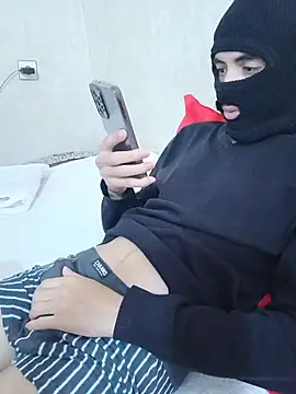 arabqueen online show from 11/17/25, 07:19