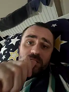 Snapshot of Govora chatting on 12/24/24, 05:44 Govora online show from 12/24/24, 05:44