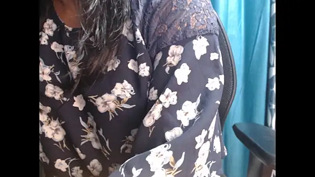 CuteRhea69 online show from 03/03/25, 05:39