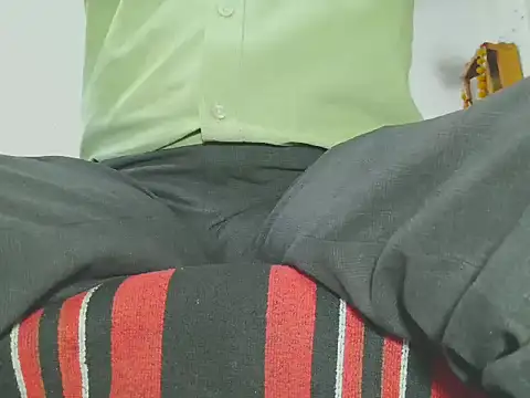 manan28 online show from 11/04/25, 09:19