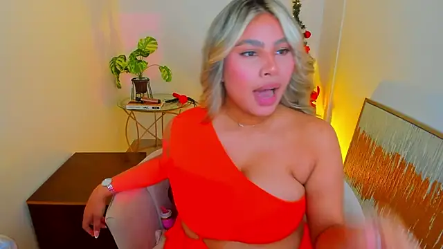 Snapshot of Carlota_peach chatting on 12/31/24, 06:57 Carlota peach online show from 12/31/24, 06:57