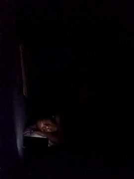 Snapshot of Pretinhoo25 chatting on 02/27/26, 02:33 Pretinhoo25 online show from 02/27/26, 02:33