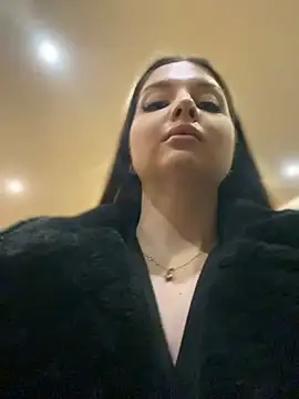 KrisMagnoly online show from 12/29/24, 03:03