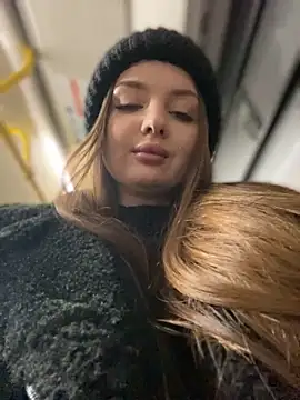 KrisMagnoly online show from 01/12/25, 03:46