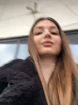 KrisMagnoly online show from 03/01/25, 02:13