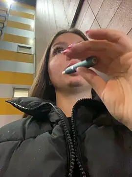 KrisMagnoly online show from 09/23/25, 05:16