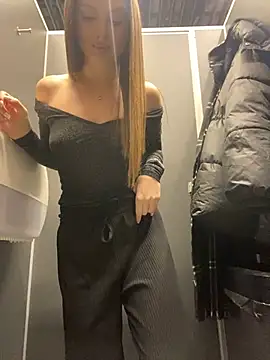 KrisMagnoly online show from 02/16/26, 04:14