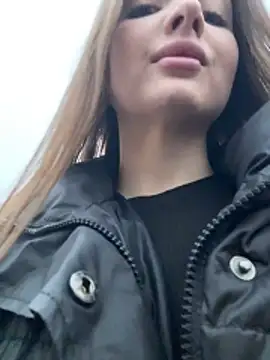 KrisMagnoly online show from 03/19/26, 03:49