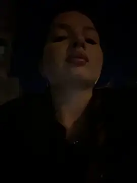 KrisMagnoly online show from 04/11/26, 06:34