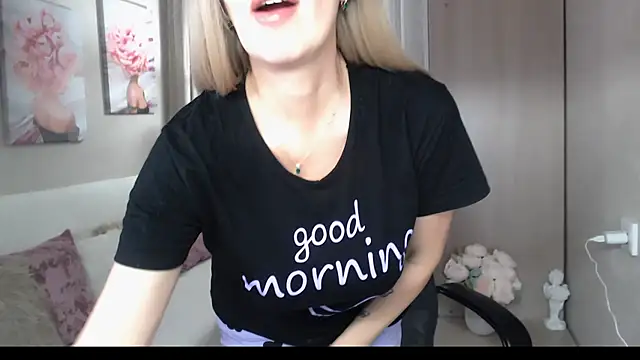 sensualEmilia online show from 02/12/25, 07:56