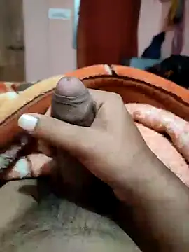 Snapshot of Roxy_Hard chatting on 12/08/24, 07:11 Roxy Hard online show from 12/08/24, 07:11