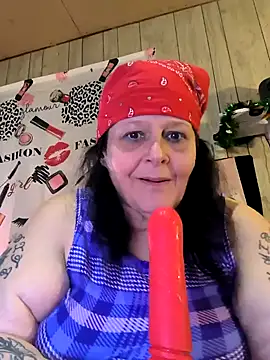 Snapshot of davisdesires@xh chatting on 03/12/25, 05:17 davisdesiresxh online show from 03/12/25, 05:17