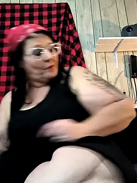 Snapshot of davisdesires@xh chatting on 09/12/25, 03:12 davisdesiresxh online show from 09/12/25, 03:12