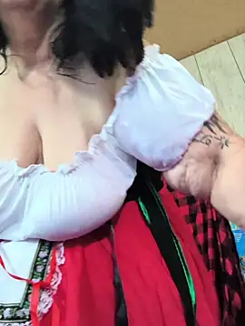 Snapshot of davisdesires@xh chatting on 09/25/25, 02:10 davisdesiresxh online show from 09/25/25, 02:10