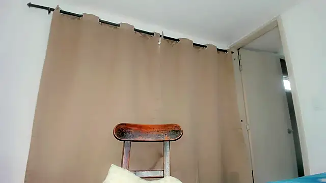 Snapshot of Genesis_Sandoval chatting on 12/19/24, 04:46 Genesis Sandoval online show from 12/19/24, 04:46