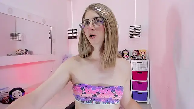 KimberlyJohnsoon online show from 04/17/26, 09:18