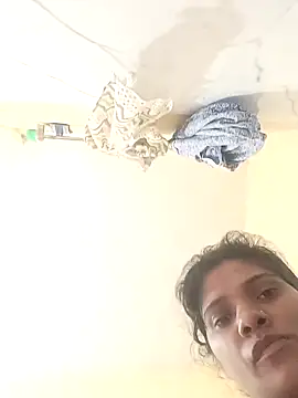 Snapshot of Shreya-Shetty09 chatting on 05/17/26, 03:15 Shreya-Shetty09 online show from 05/17/26, 03:15