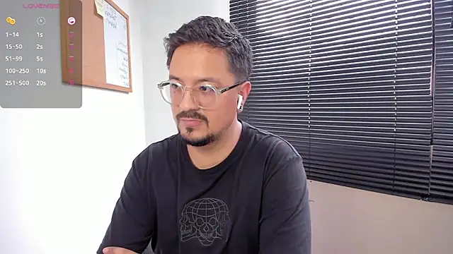 DaviidEvans  online show from 12/31/24, 05:29