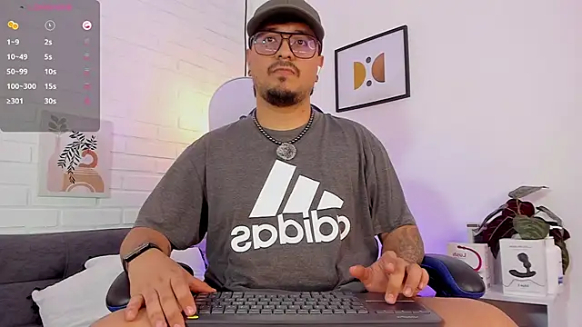 Snapshot of DaviidEvans_ chatting on 01/10/26, 06:59 DaviidEvans online show from 01/10/26, 06:59