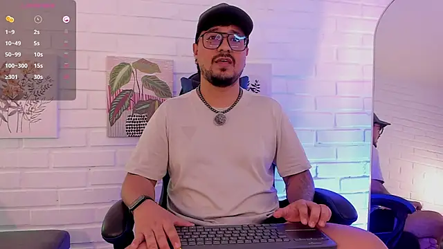 Snapshot of DaviidEvans_ chatting on 01/18/26, 04:05 DaviidEvans online show from 01/18/26, 04:05